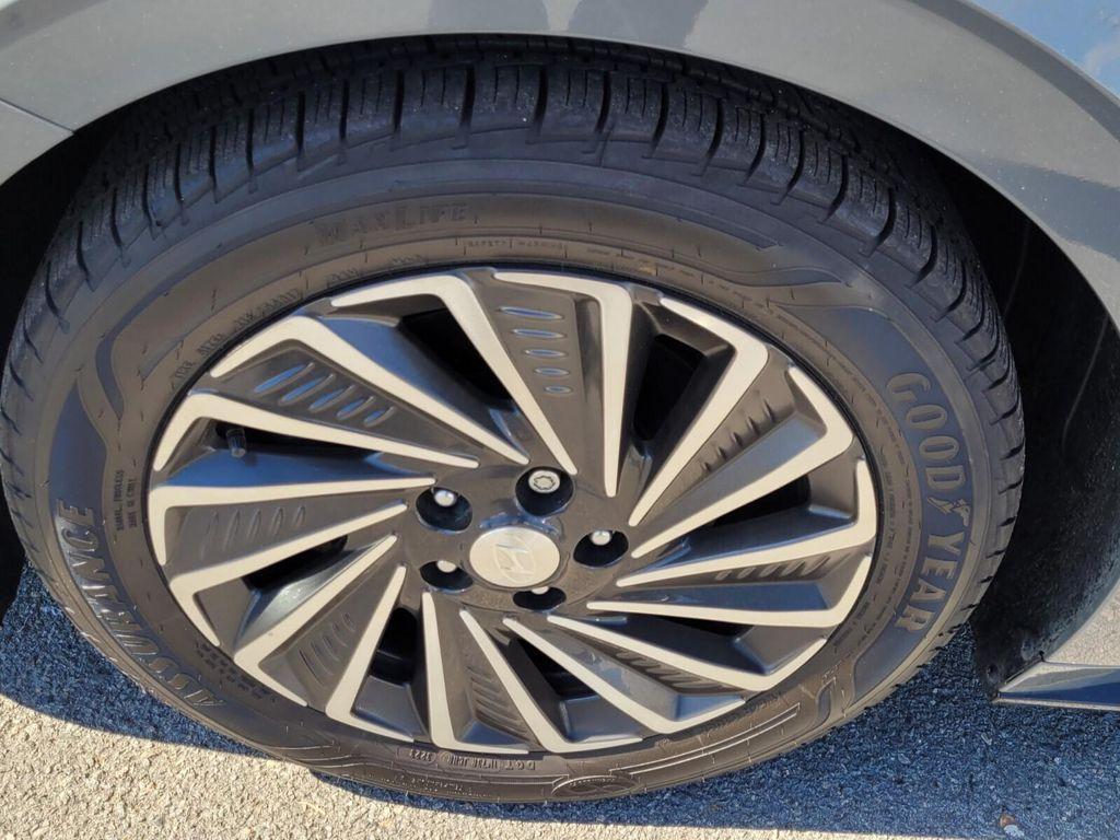 used 2023 Hyundai Sonata Hybrid car, priced at $25,818