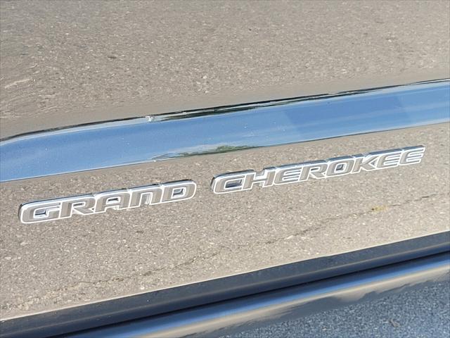used 2021 Jeep Grand Cherokee car, priced at $23,180