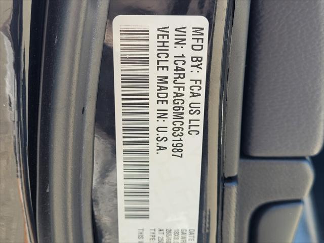 used 2021 Jeep Grand Cherokee car, priced at $23,180