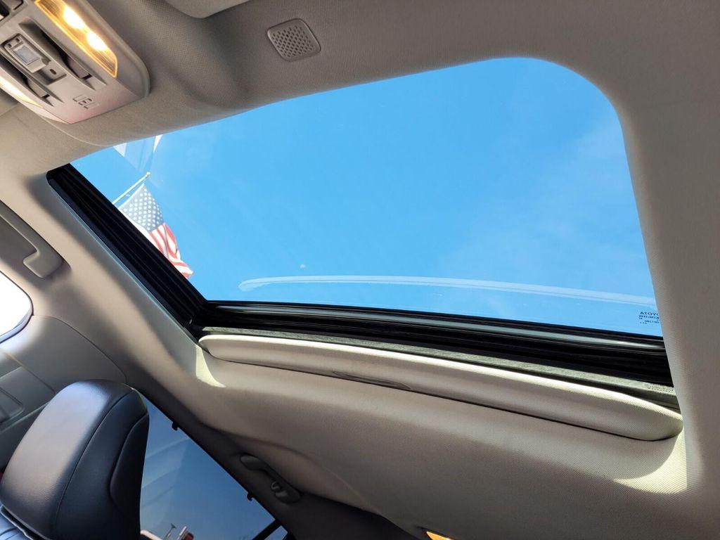 used 2021 Toyota Highlander car, priced at $33,389