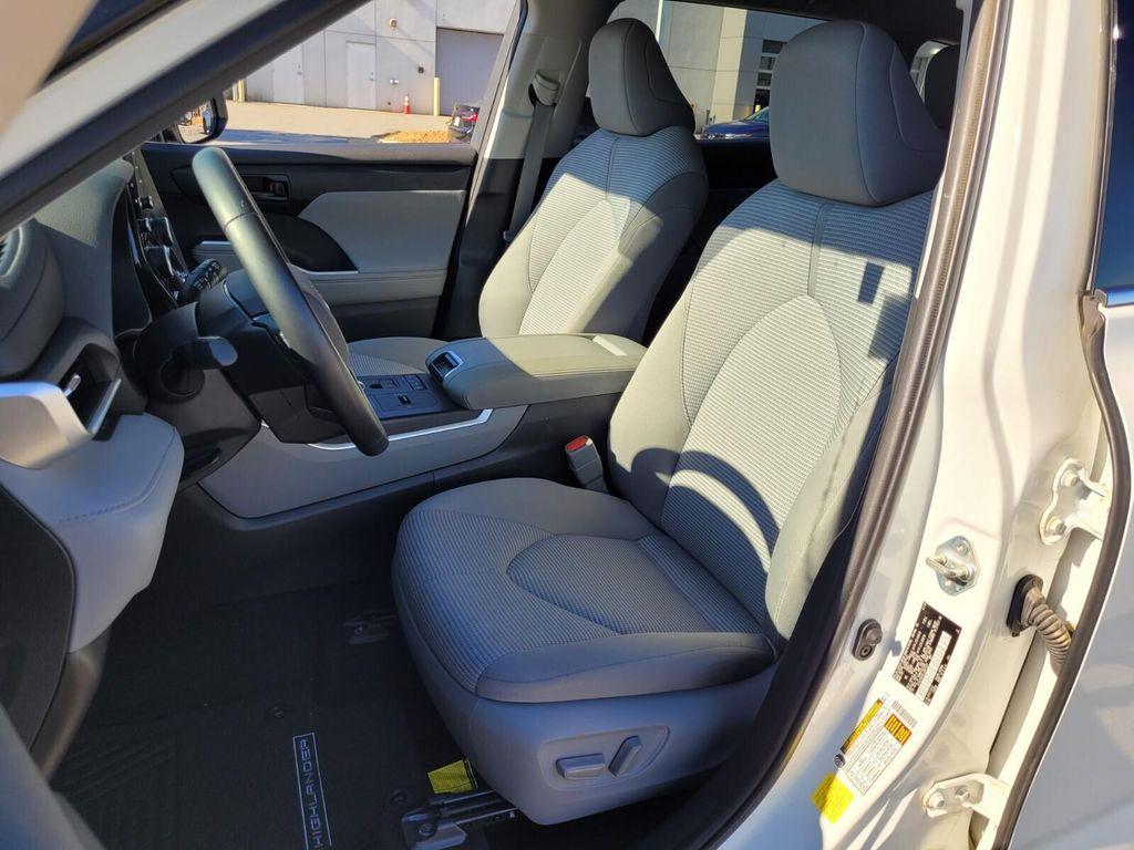 used 2020 Toyota Highlander car, priced at $27,573
