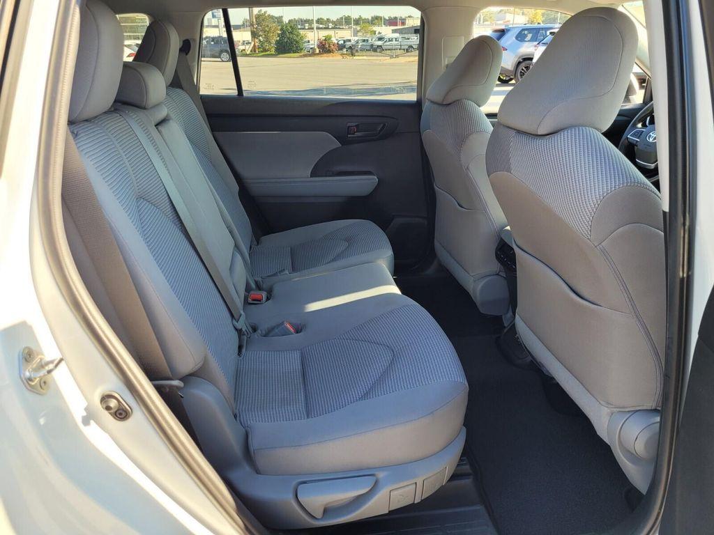 used 2020 Toyota Highlander car, priced at $27,573