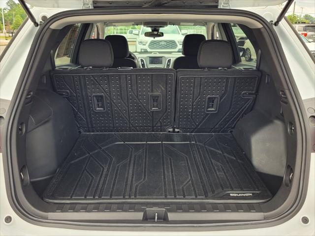 used 2023 Chevrolet Equinox car, priced at $22,250