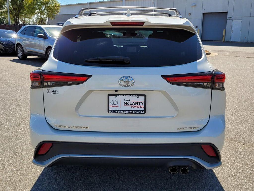 used 2021 Toyota Highlander car, priced at $32,000