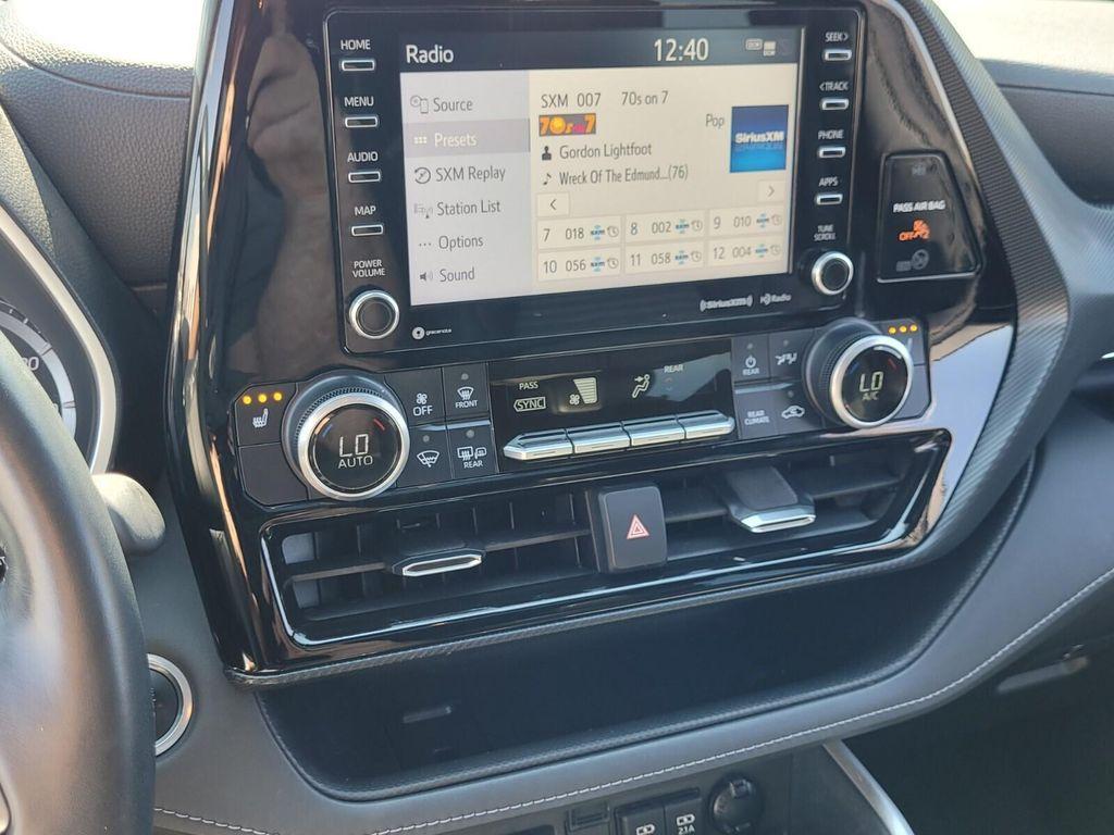 used 2021 Toyota Highlander car, priced at $32,000