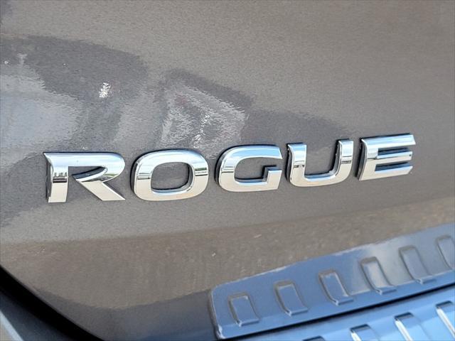 used 2018 Nissan Rogue car, priced at $13,513