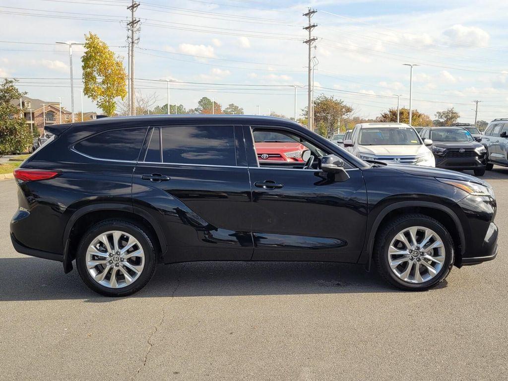 used 2021 Toyota Highlander car, priced at $32,579