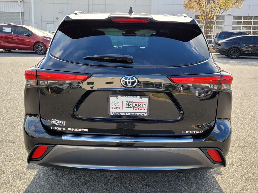 used 2021 Toyota Highlander car, priced at $32,579