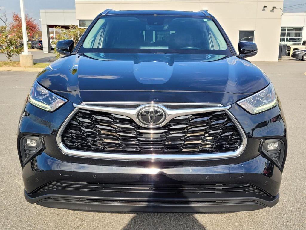 used 2021 Toyota Highlander car, priced at $32,579