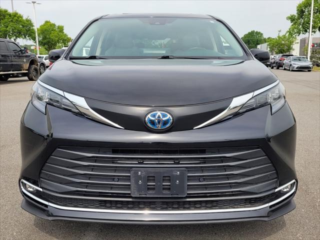 used 2024 Toyota Sienna car, priced at $41,500