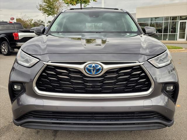 used 2023 Toyota Highlander Hybrid car, priced at $39,757