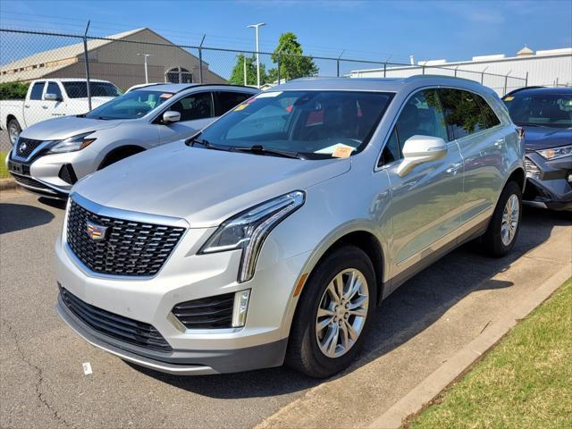 used 2020 Cadillac XT5 car, priced at $23,656