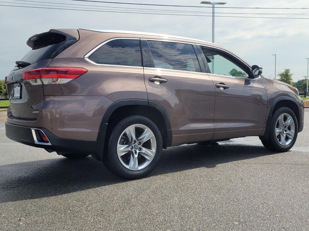 used 2019 Toyota Highlander car, priced at $23,597