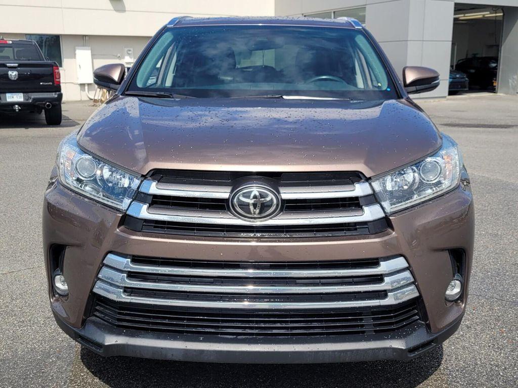 used 2019 Toyota Highlander car, priced at $23,597