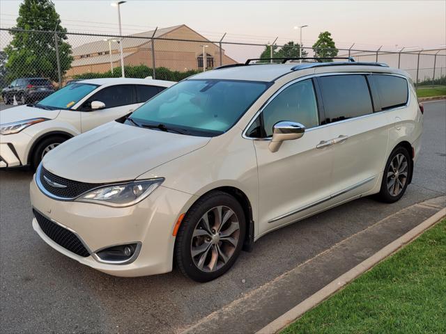 used 2017 Chrysler Pacifica car
