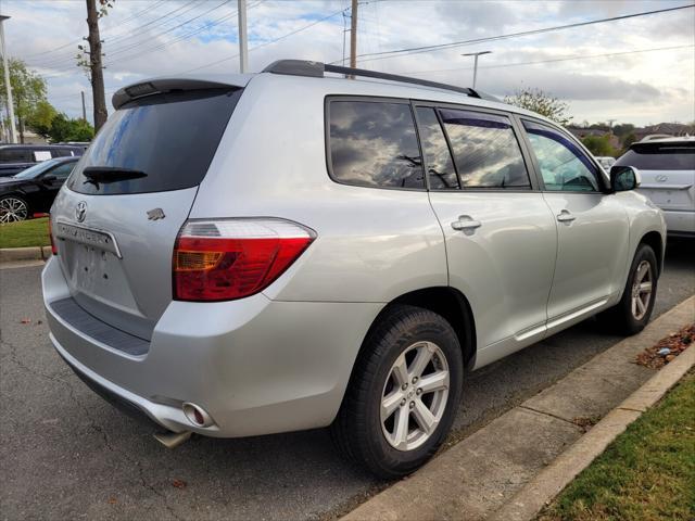 used 2010 Toyota Highlander car, priced at $8,300