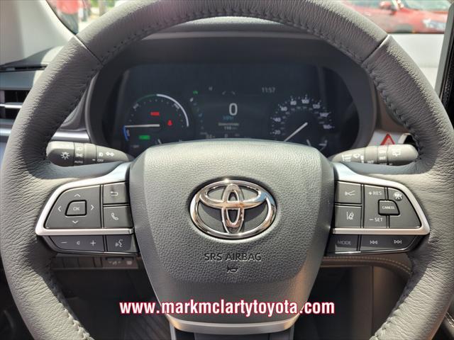 new 2025 Toyota Sienna car, priced at $46,923