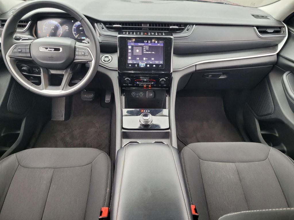 used 2024 Jeep Grand Cherokee car, priced at $27,297