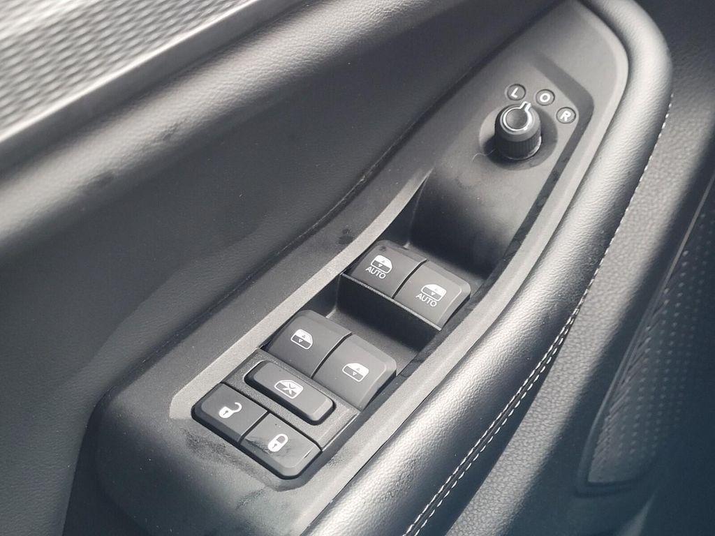 used 2024 Jeep Grand Cherokee car, priced at $27,297