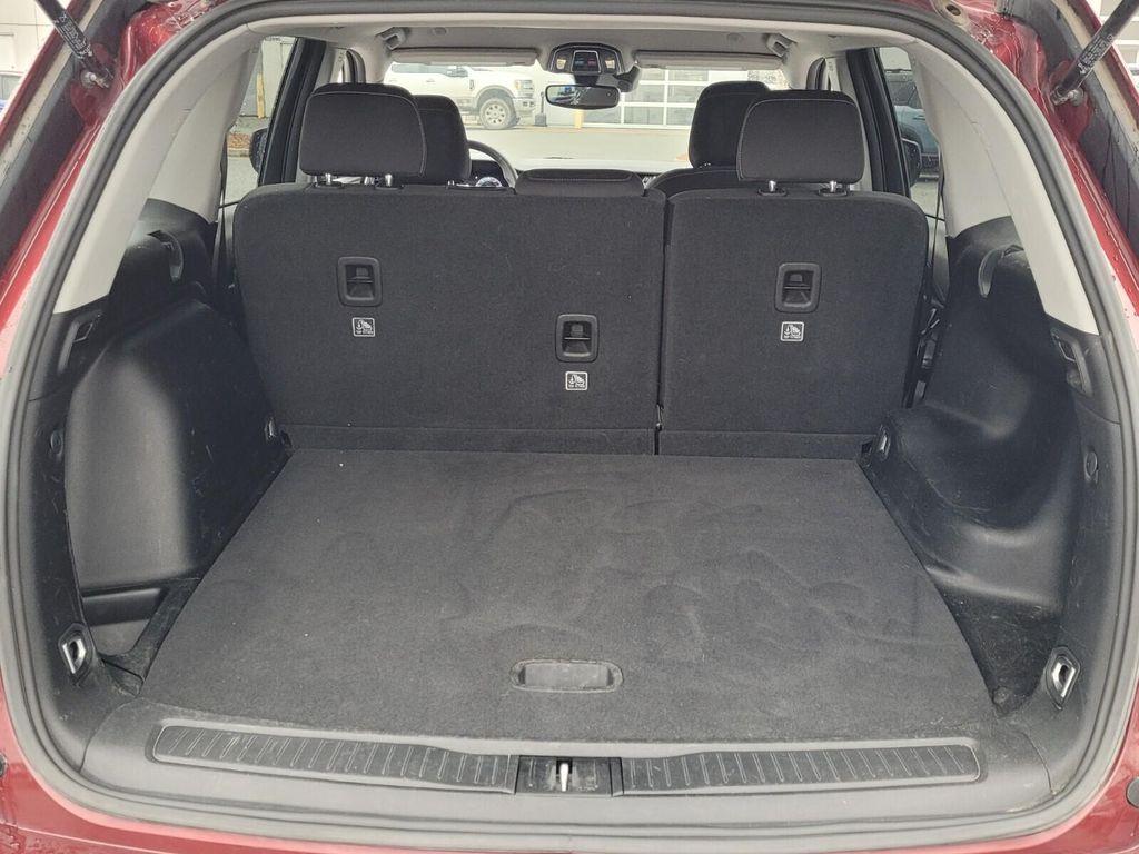 used 2024 Jeep Grand Cherokee car, priced at $27,297