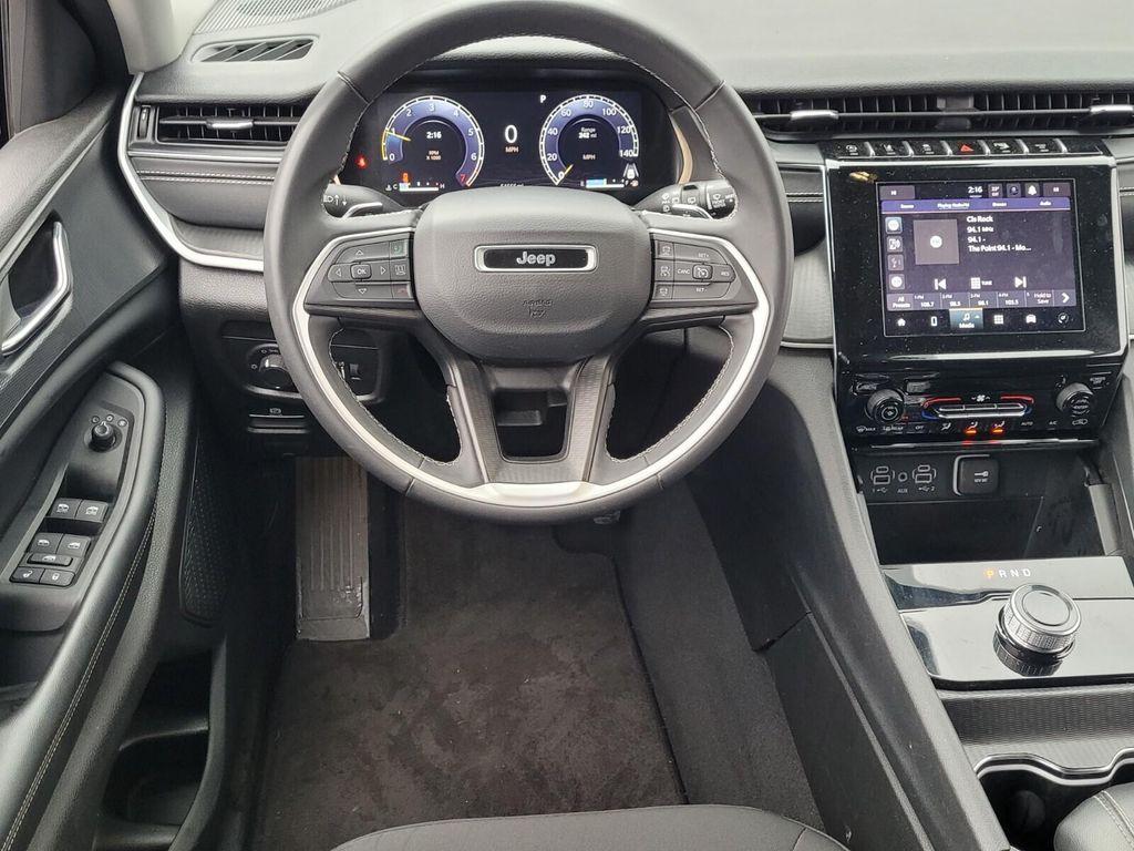 used 2024 Jeep Grand Cherokee car, priced at $27,297