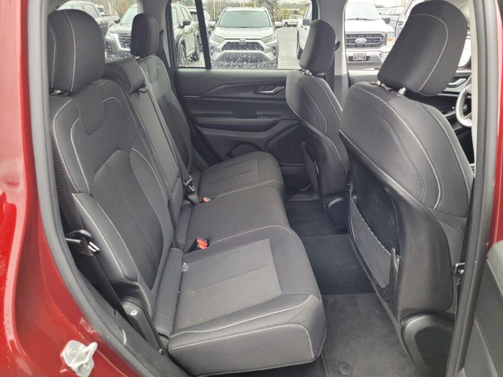 used 2024 Jeep Grand Cherokee car, priced at $27,297