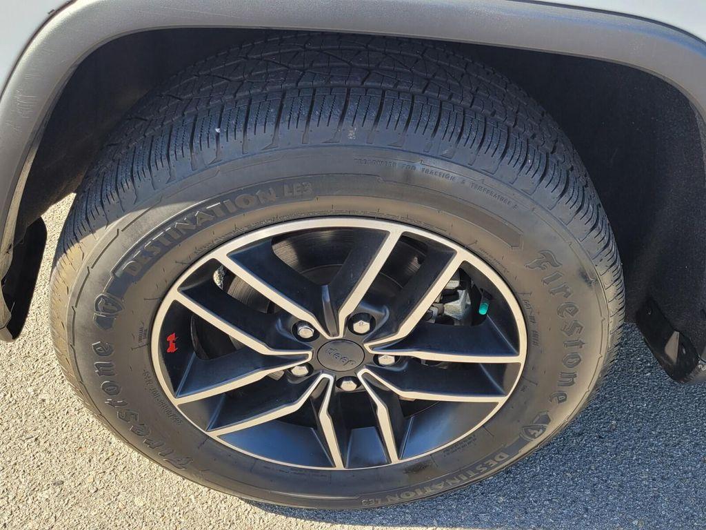 used 2020 Jeep Grand Cherokee car, priced at $17,295