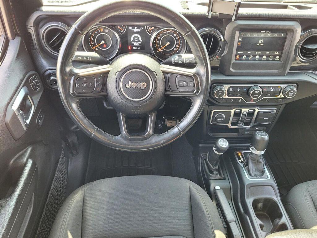 used 2022 Jeep Wrangler Unlimited car, priced at $27,288