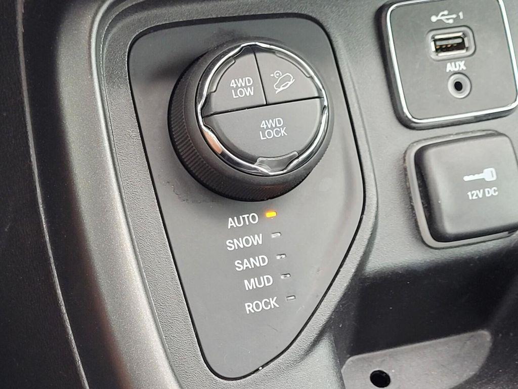 used 2020 Jeep Compass car, priced at $15,513