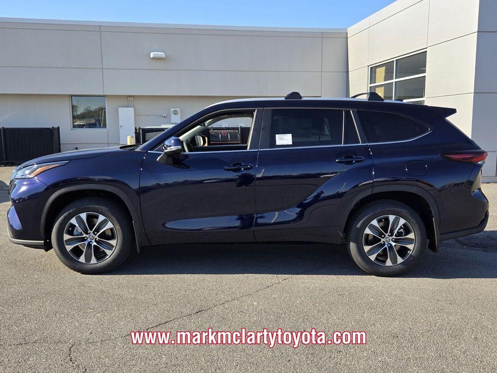 new 2026 Toyota Highlander car, priced at $48,645