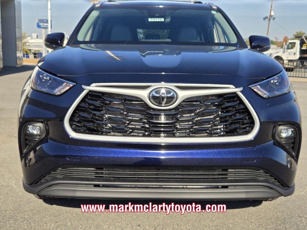 new 2026 Toyota Highlander car, priced at $48,645