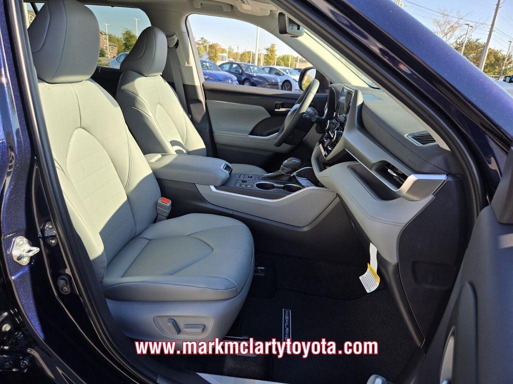 new 2026 Toyota Highlander car, priced at $48,645