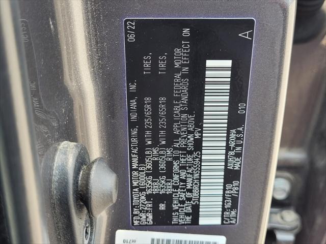 used 2022 Toyota Highlander Hybrid car, priced at $28,000