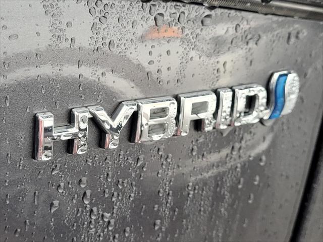 used 2022 Toyota Highlander Hybrid car, priced at $29,923