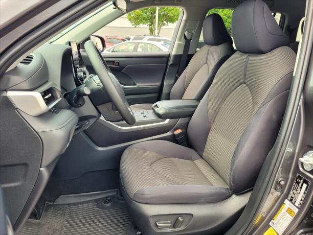 used 2023 Toyota Highlander car, priced at $31,989