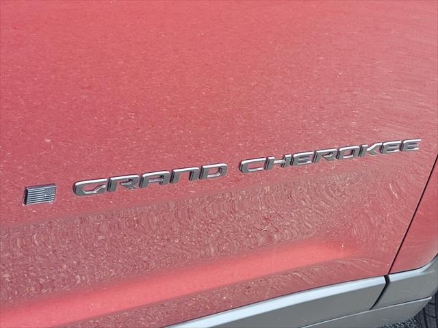 used 2025 Jeep Grand Cherokee car, priced at $37,989