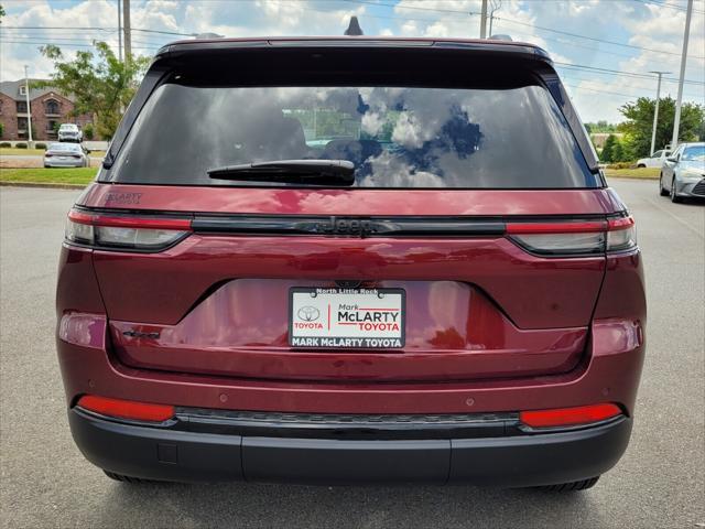 used 2025 Jeep Grand Cherokee car, priced at $37,989