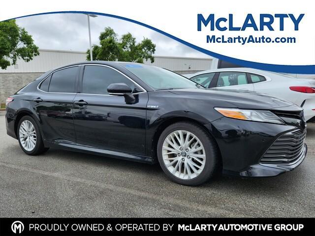 used 2018 Toyota Camry Hybrid car, priced at $23,500