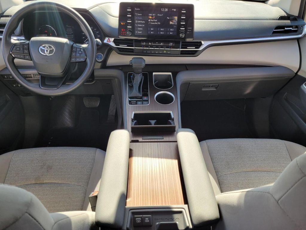 used 2024 Toyota Sienna car, priced at $35,589