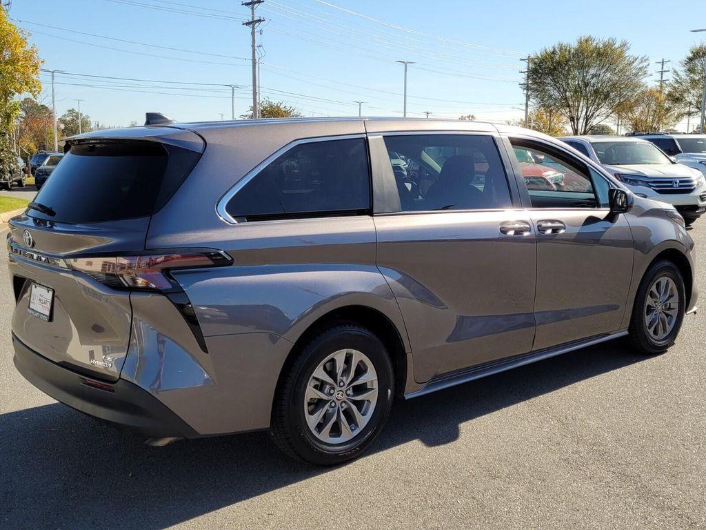 used 2024 Toyota Sienna car, priced at $35,589