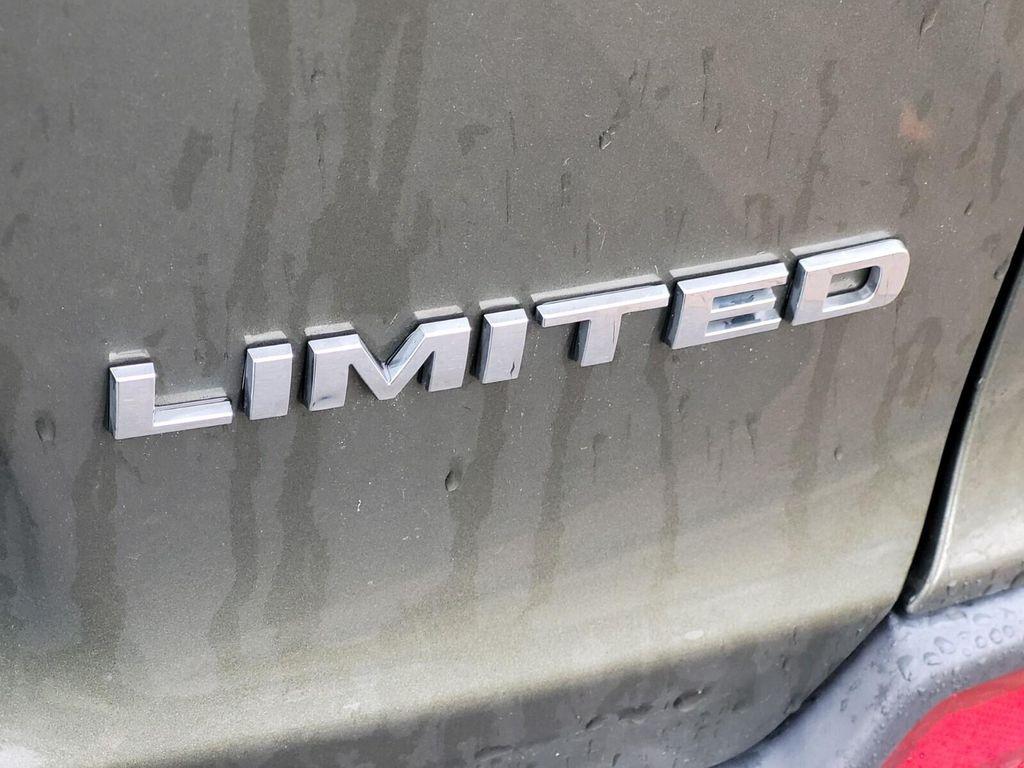 used 2019 Jeep Cherokee car, priced at $16,407