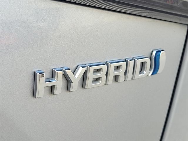 used 2022 Toyota Highlander Hybrid car, priced at $32,586