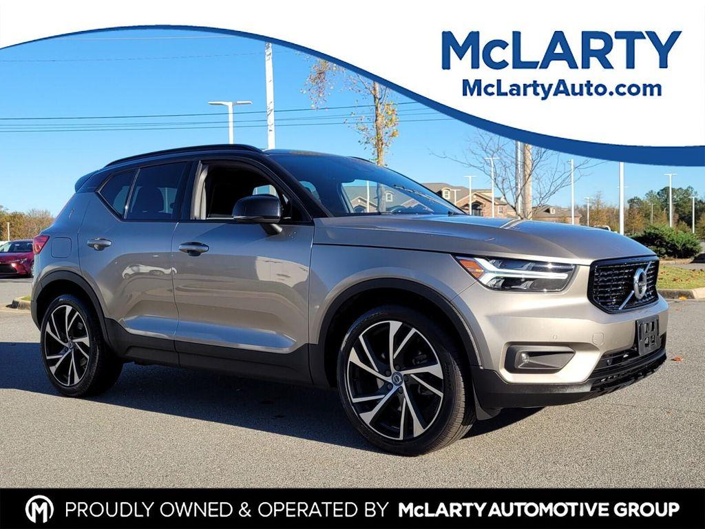 used 2022 Volvo XC40 car, priced at $22,036