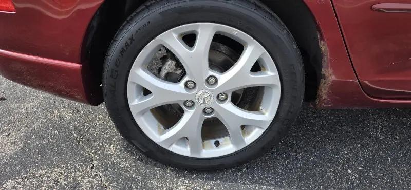 used 2009 Mazda Mazda3 car, priced at $5,650