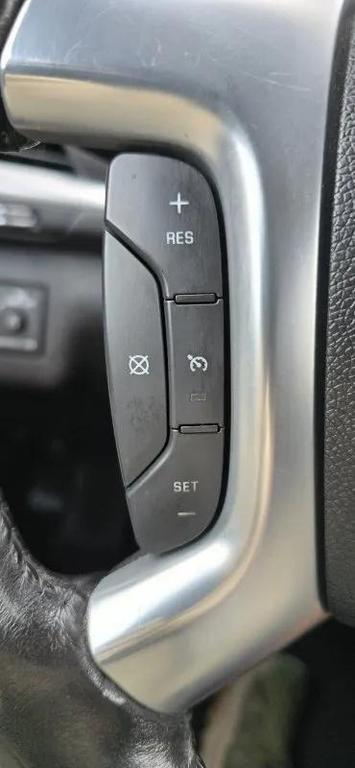 used 2015 Chevrolet Traverse car, priced at $10,500