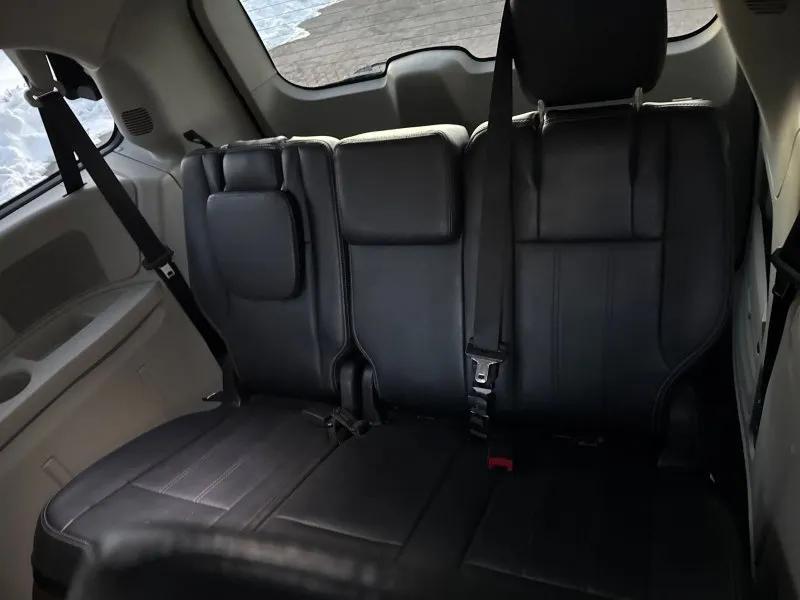 used 2014 Chrysler Town & Country car, priced at $7,250