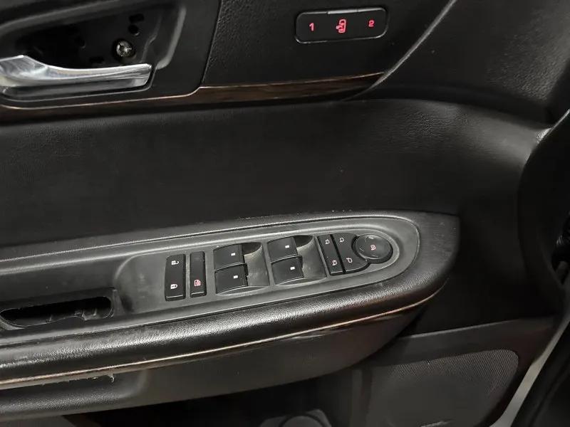used 2013 GMC Acadia car, priced at $10,115