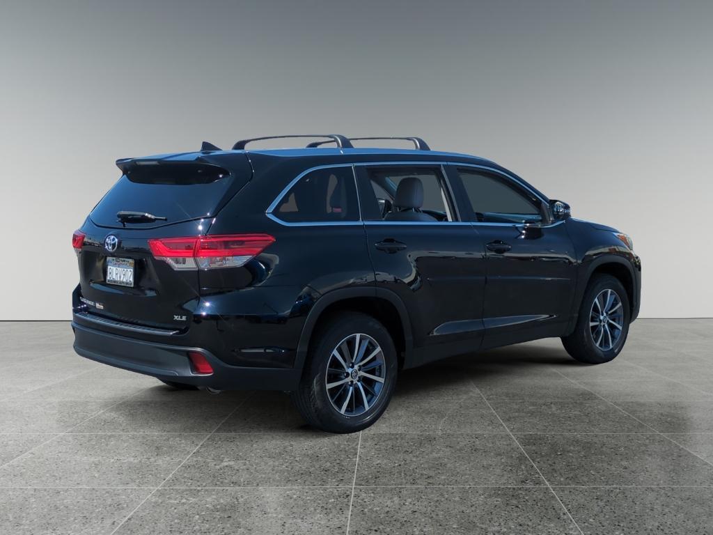 used 2019 Toyota Highlander car, priced at $25,966