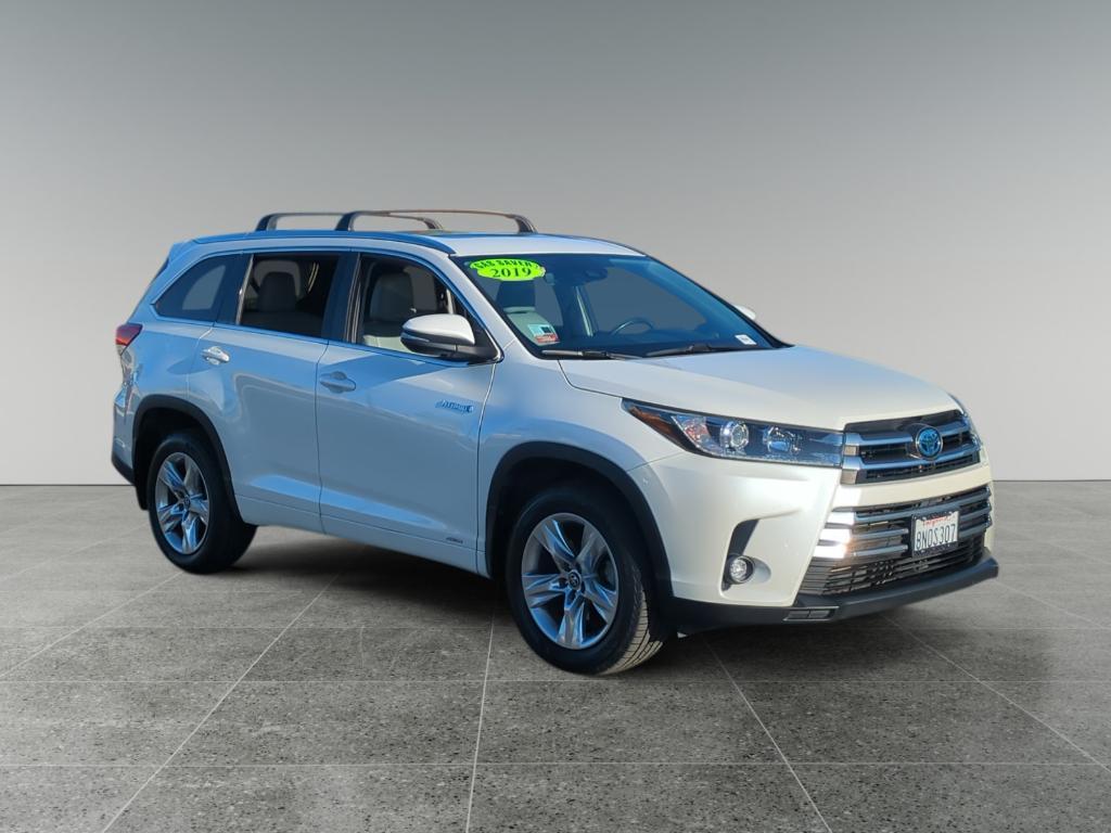 used 2019 Toyota Highlander Hybrid car, priced at $26,500