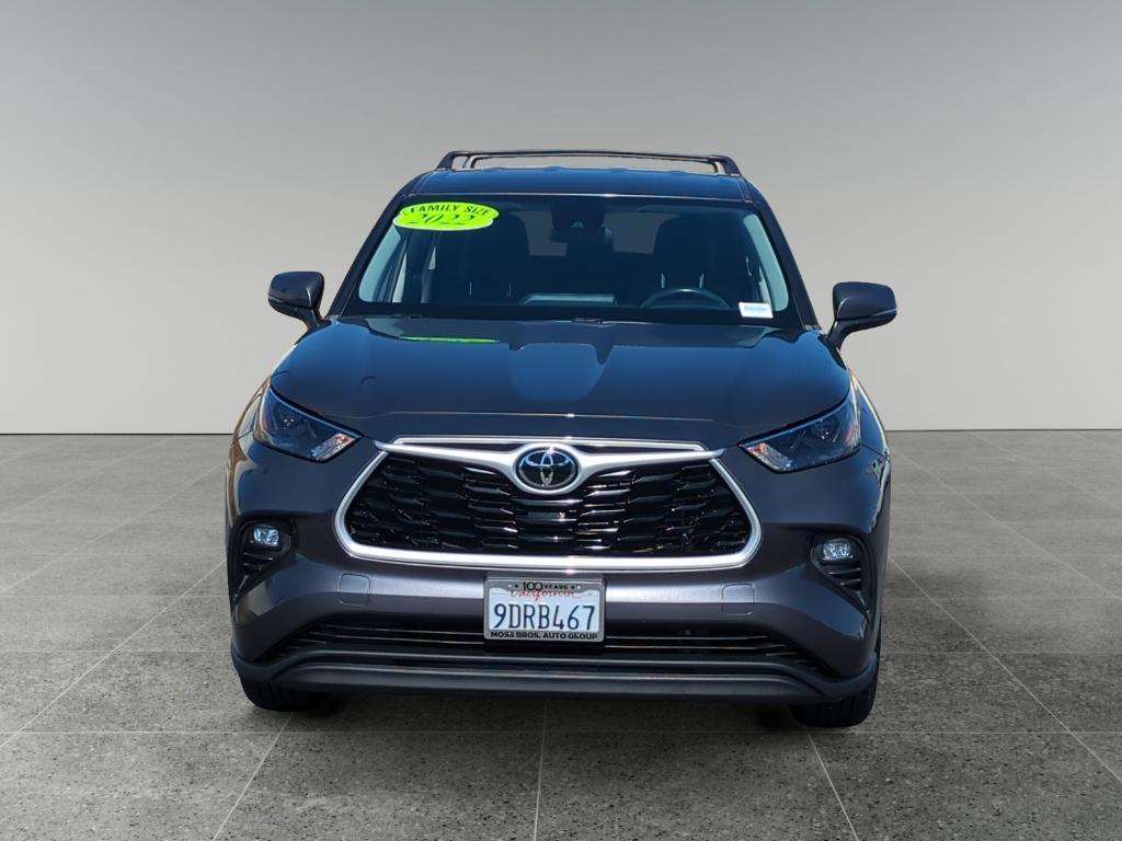 used 2022 Toyota Highlander car, priced at $32,815